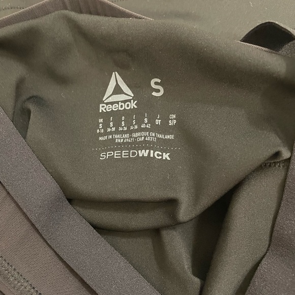 Black Reebok top - Picture 4 of 4